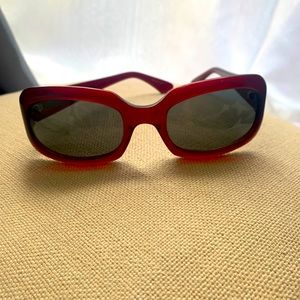 Vintage Donna Karan red resin frame sunglasses !